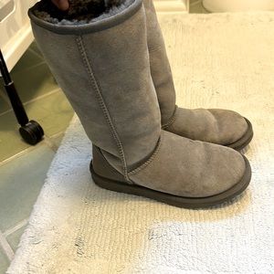 Ugg Classic Tall Suede boots